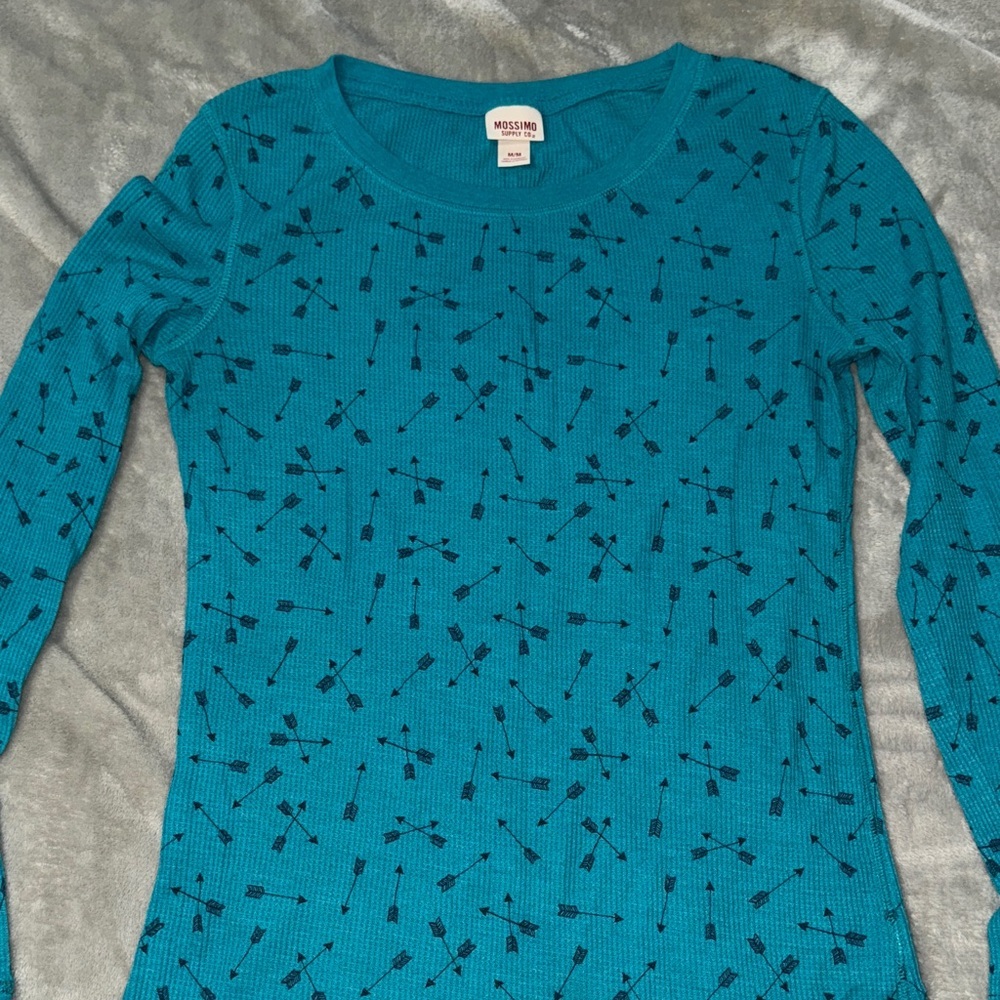 Mossimo Supply Co. Teal Long Sleeve Top with Black Arrow Pattern